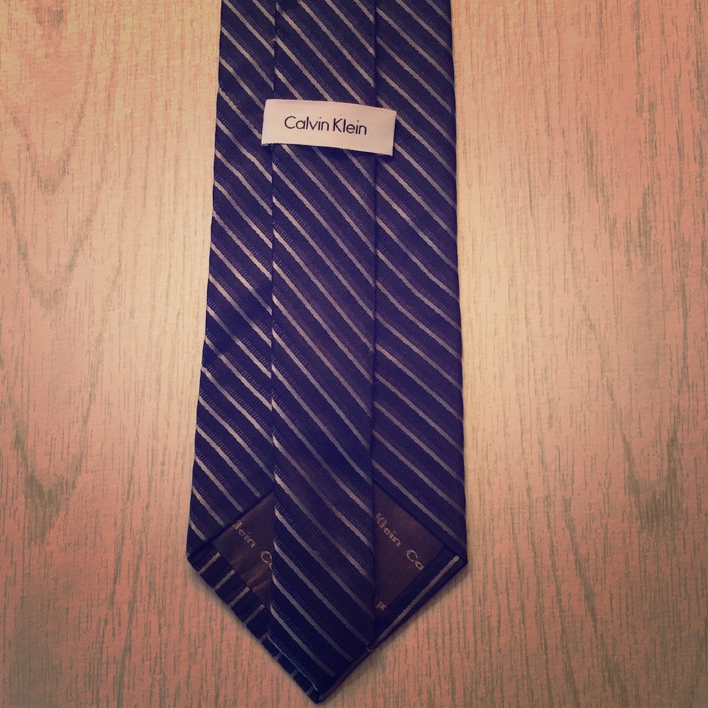 Brand New 100% Silk Calvin Klein Men's Neck Tie